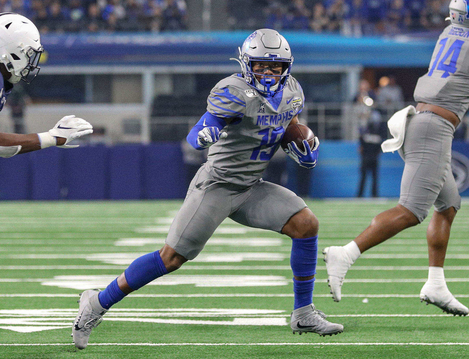 Memphis RB Kenneth Gainwell, 16-1